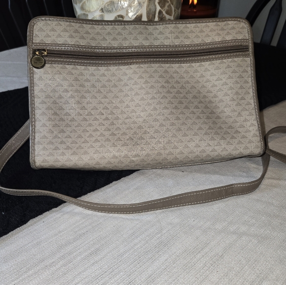 ❤️Vintage Liz Claiborne bag - Picture 2 of 3